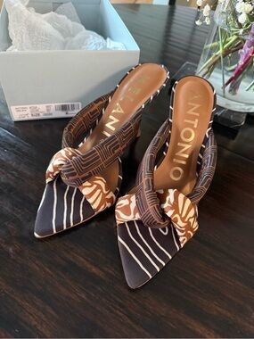 ANTONIO MELANI Brown and Black Patterned Knotted Pointed-Toe Slingback Heels
